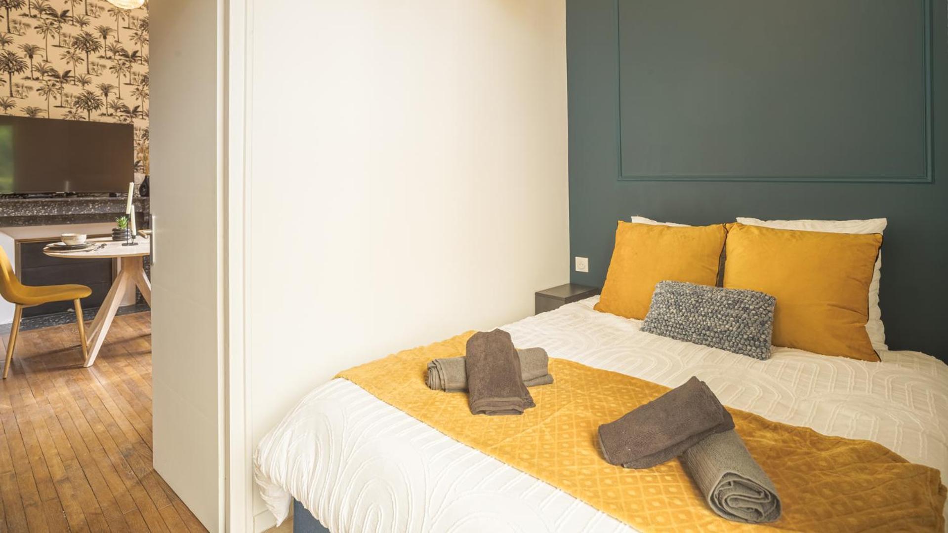 Bonappart 12 - Charme Napoleonien & Confort Troyes Ngoại thất bức ảnh